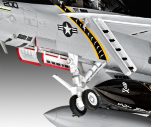 Revell  F/A-18F Super Hornet