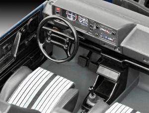 Revell '35 Years Volkswagen Golf GTI Pirelli''